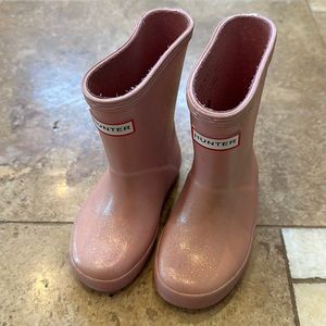 Sparkly pink rain boots, perfect for your little girl!